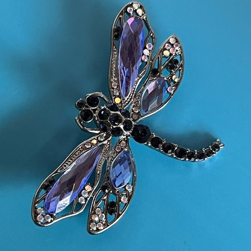 Stunning Rhinestone Dragonfly Brooch - Picture 7 of 11