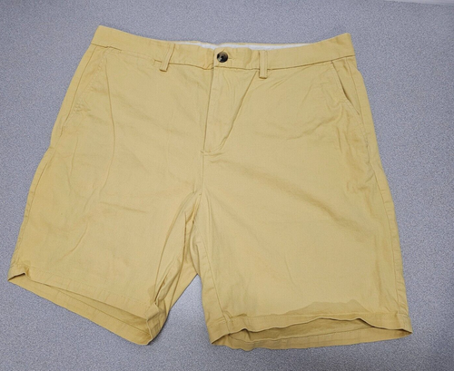 Pantaloncini casual da uomo Old Navy taglia 36 (36x7,5) Ultimate slim gialli chino flex - Foto 3 di 5