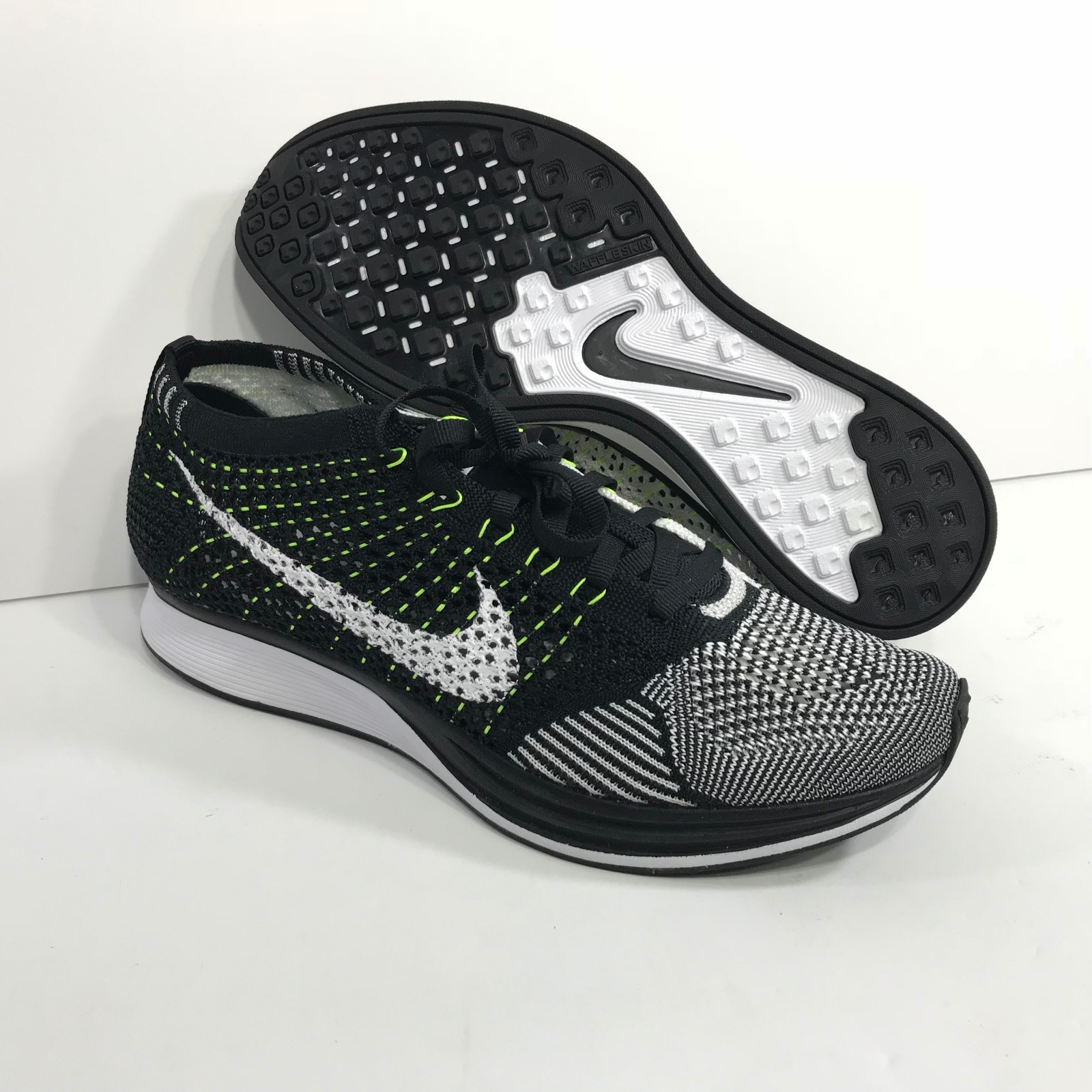 Nike Low Mens Flyknit Racer Low Nike Black 6.5 Womens 8 Y0308 1b8636 Nike Low Mens Flyknit Racer Low Nike Black 6.5 Womens 8 Y0308 1b8636