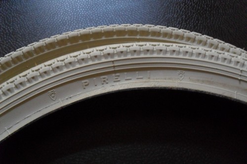 Reifen/Reifen Pirelli MINI SUPER neu Farbe weiß 20 x 1,75  - Bild 2 von 4