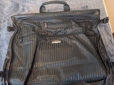 バッグ TUMI Garment Bag Tri-Fold Carry-On Garment Bag Tri-Fold Carry-On | Tumi US
