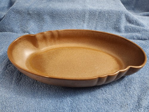 Frankoma Pottery, plato oriental para servir #205 Prarie dorado/arena.  - Imagen 1 de 10