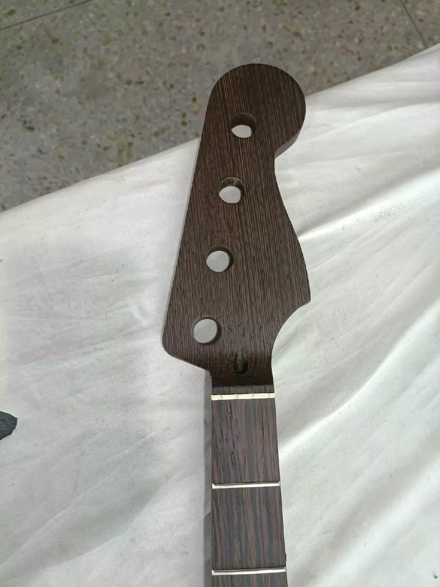 Jazz bass 2024 nut width