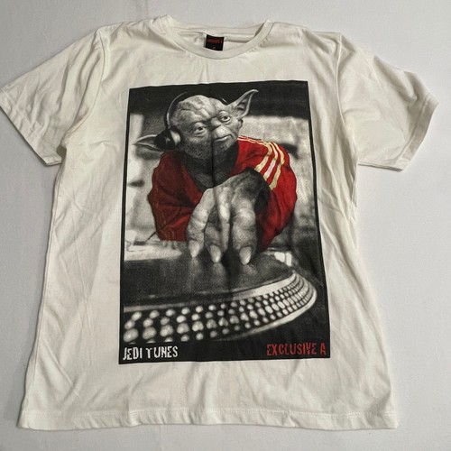 Star Wars Tshirt Size S Exclusive A DJ Jedi Yoda Jedi Tunes wearing track top - Picture 1 of 4