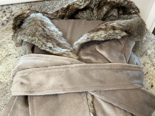 NWOT Pottery Barn Womens Faux Fur Ombre Brown Robe Size M-NIP