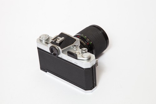 Nikon Nikorrmat FT2 35mm classic camera with 28-80mm f3.5-4.5 Macro Lens - Picture 10 of 19
