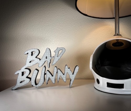 Bad Bunny Dekoschild (Leuchtet im Dunkeln) - Bild 5 von 18