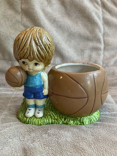 Inarco Boy With Basketball Vintage Ceramic Planter E-6792 Made in Taiwan - Picture 1 of 7