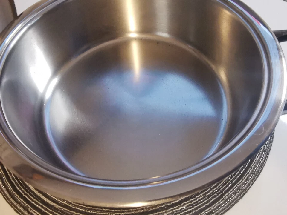 AMC Topf 24 cm, 3,5 Liter, Tiefe 8 cm, mit Deckel, Induktion - Bild 3 von 4