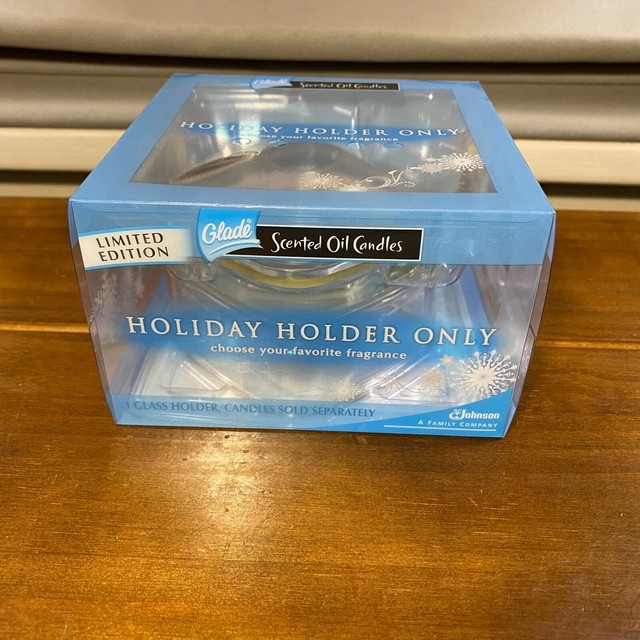 New Glade Scented Oil Candles Glass Holder Holiday Edition No Refills