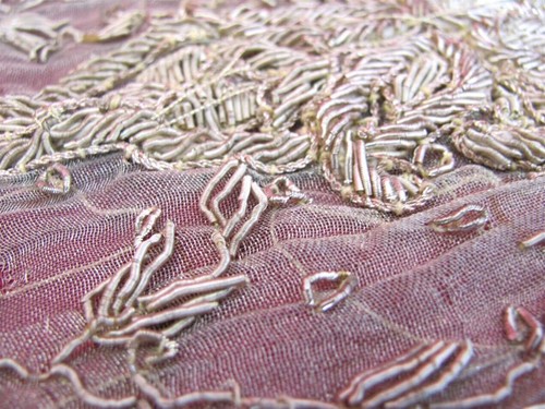 19C. ANTIQUE SILVER THREADS DECORATIVE COVER TAPESTRY XTR. RARE - Picture 7 of 8