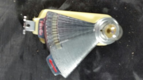 Vintage Minolta Flash with Articulated Reflector - Picture 6 of 9