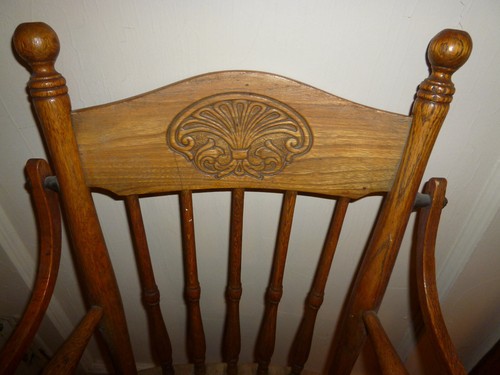 Antique Victorian golden oak pressback baby’s highchair - Picture 2 of 12