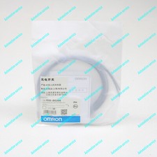 New OMRON E32-DC200 Photoelectric Switch Reflective one year warranty