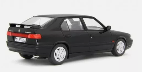Alfa Romeo 33 1.7 16V Permanente 4 negro 1991 1/18 Laudoracing LM149C - Imagen 2 de 4