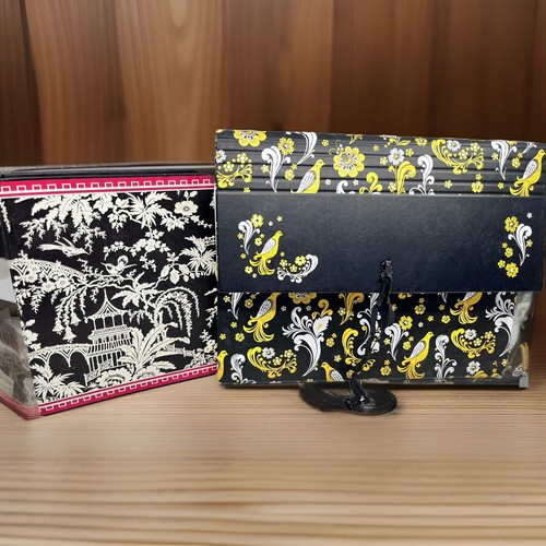 2 Office Desk Access. VERA BRADLEY 9" TOILE 3 Ring Binder-SICURA Accordion File - Picture 2 of 17