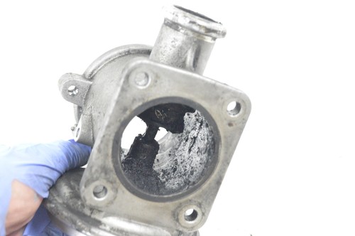 BMW E65 7er 730d LCI EGR VALVE 700450 - Picture 5 of 6