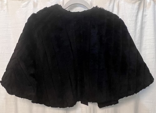 The Bailey Boys Size 5 Faux Fur Black Capelet Wrap Shrug Holiday Dress - Picture 3 of 4