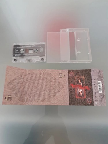 Cher Love Hurts Cassette Album - Picture 4 of 5