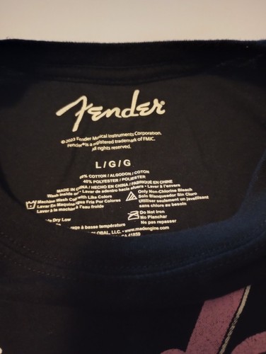 Fender California since 1946 Crop top graphic t-shirt black womens Large - Picture 3 of 3