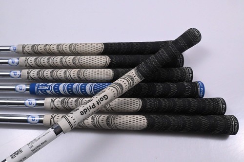 Callaway Rogue ST Pro Irons / 4-PW / Regular Flex Dynamic Gold 105 R300 Shafts - Picture 7 of 7