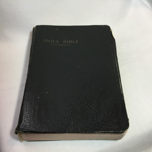 Holy Bible World 1945 KJV Red Letter Genuine Leather Concordance Thumb Indexed - Picture 2 of 19