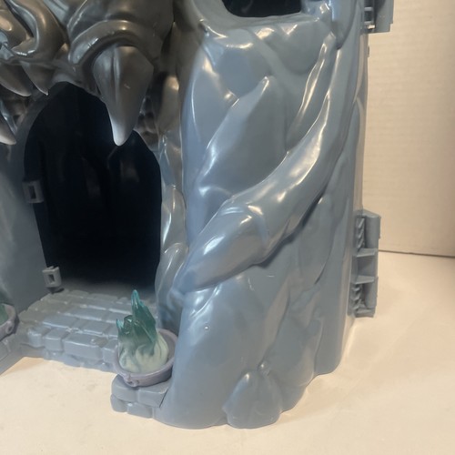 Funko Limited DC Primal Age BatCave Actionfigur Playset - nur Höhle - lesen - Bild 9 von 22