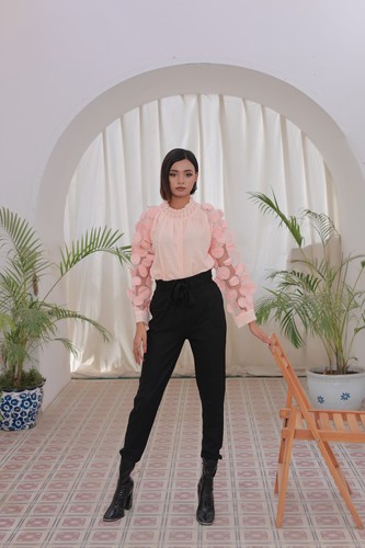 Elegante Bluse mit Perlenverzierung und Netzärmeln Damen Oberteil - Party & Büro - Bild 4 von 24