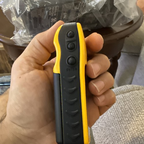 Garmin eTrex Handheld GPS Navigation System Yelow - Picture 2 of 6