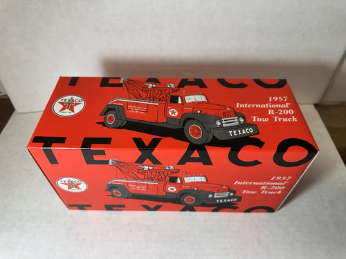 First Gear Texaco 1957 International R-200 Tow Wrecker Truck 18-2160 1:34 NEW - Bild 4 von 9