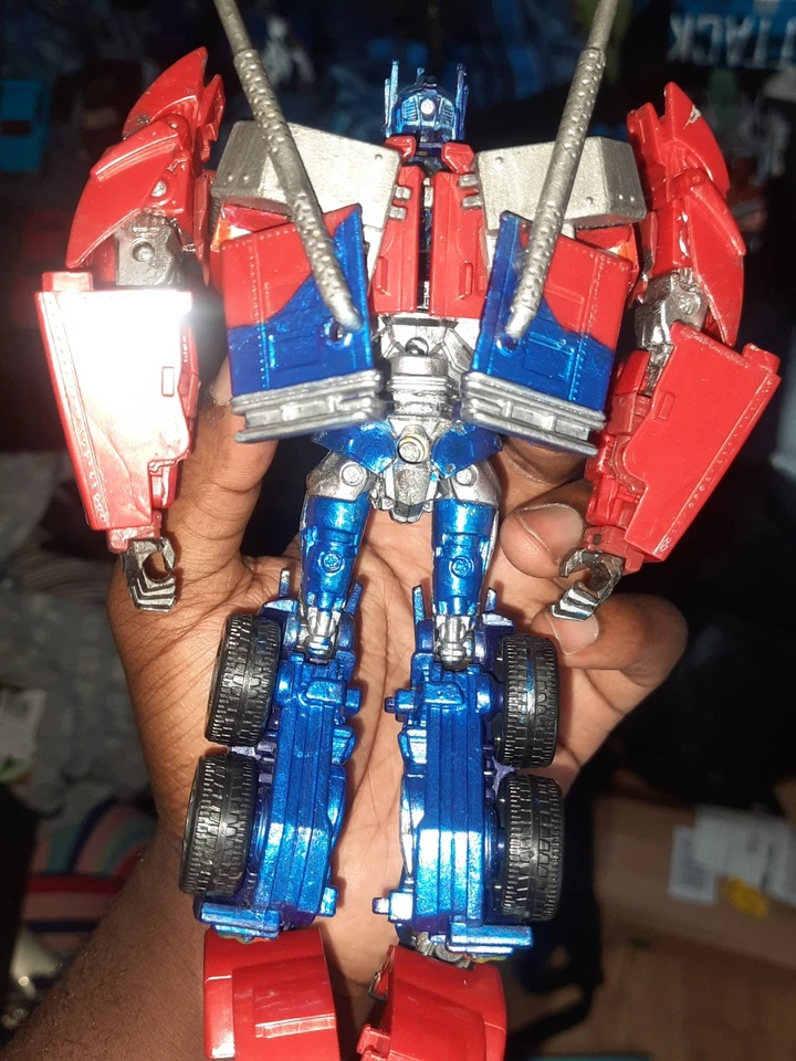 Transformers Prime Optimus Prime custom - Image 2 of 3