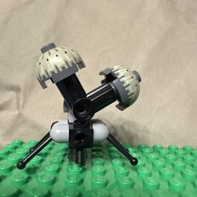 LEGO Star Wars Minifigure SW0533 - Buzz Droid Zipline - retired set 75044 RARE