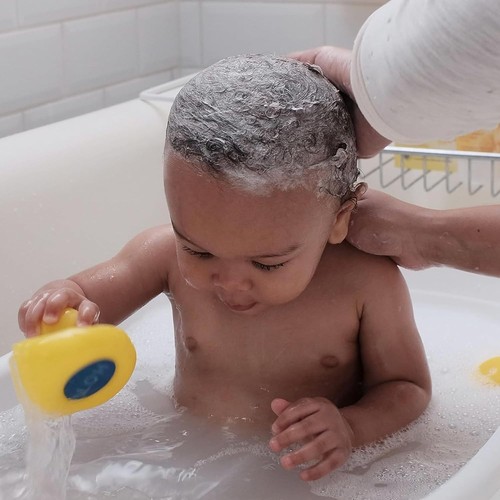 Weleda - Champú y Gel de Ducha Caléndula, Limpia, Cuida, Nutre y Protege,... - Imagen 5 de 6