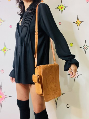 Vintage 70s Tooled Leather Boho Western Satchel | Floral Hippie Crossbody Bag - Picture 4 of 12