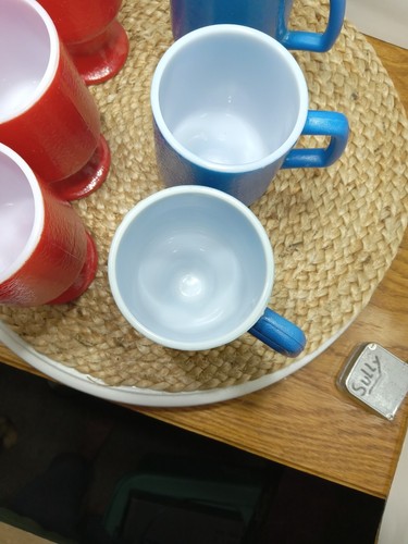 Hazel Atlas Milk Glass Pedestal Texture Glass Mug 3 Red, 3 Blue No Chips 1970's - Picture 5 of 18