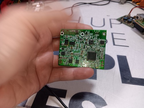 GameCube DOL-001 (EE. UU.) ^#0 Mitsumi ^ Power Board SOLO-Bueno-LEER TODO - Imagen 8 de 9