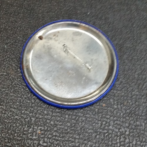 University Of Kentucky Pin Button True Blue Fan LEX 18 UK Wildcats Basketball - Picture 4 of 4