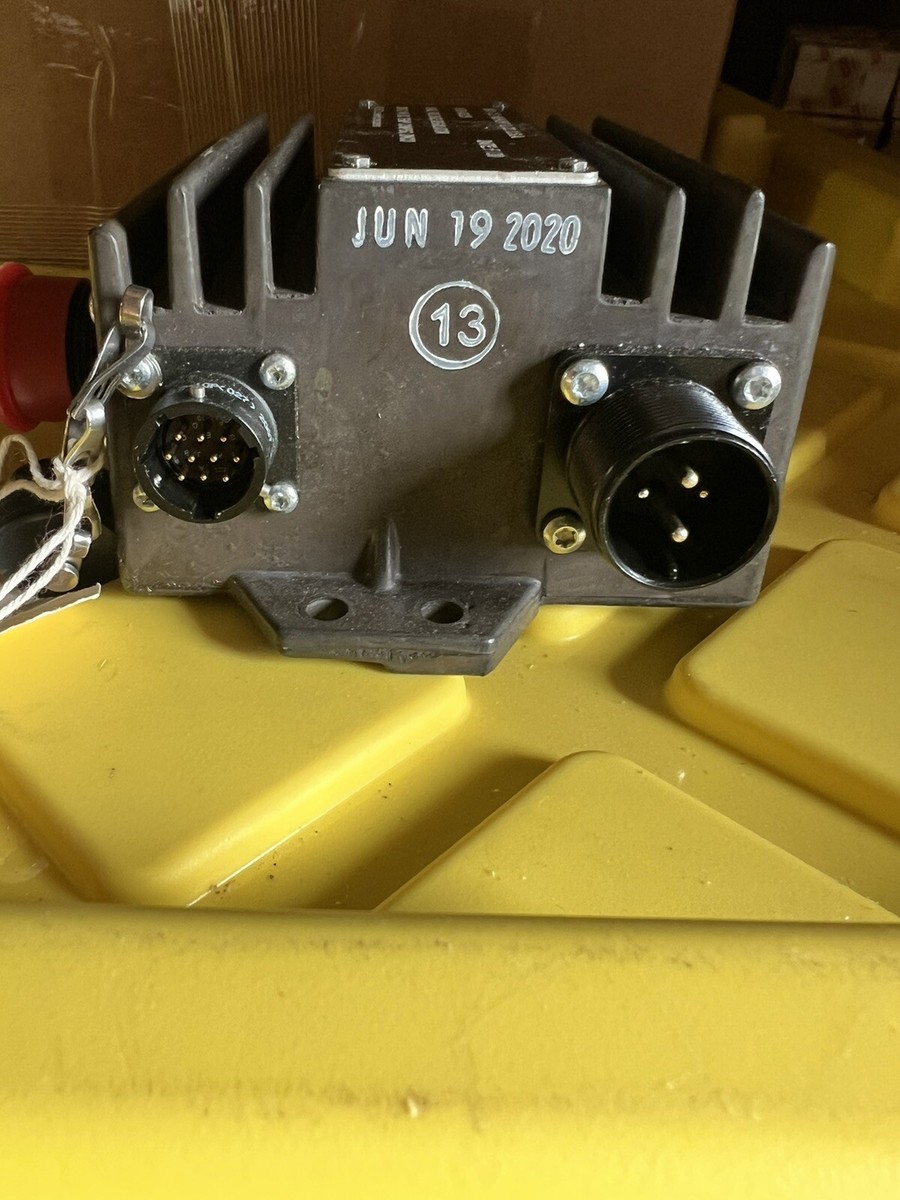 HMMWV M1151A1 truck, utility Niehoff Dual Voltage Regulator 76761-N3325. N3225. HMMWV M1151A1 truck, utility Niehoff Dual Voltage Regulator 76761-N3325. N3225.