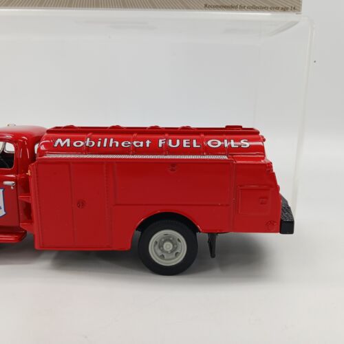 2009 First Gear 1:34 Ford Tanker Truck 1951 Mobil Gas Red 19-3789 NIB - Picture 3 of 19