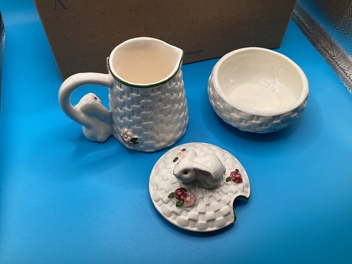 Nuevo juego de azúcar/crema Avon 1985 colección de regalo White Bunny  - Imagen 5 de 5