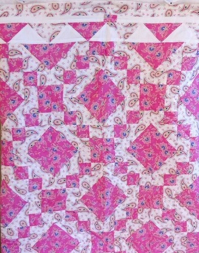 Quilted Baby Blanket Baby Girl Paisley Pink and White Irish Chain Quilt 37"x42" - Picture 4 of 6