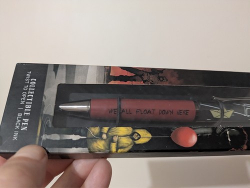Pluma coleccionable Stephen King it We All Float Down Here Pennywise payaso nueva en caja - Imagen 3 de 6