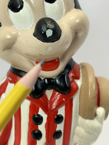 1977 Walt Disney Ceramic Mickey Mouse Figure Statue/Holding Top Hat - Picture 2 of 19