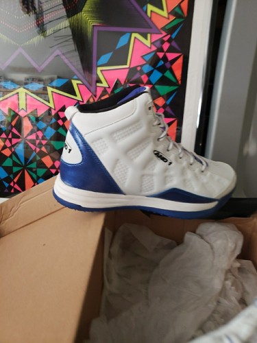 AND1 Boys Size 3 White/ Blue  Basketball High top Sneakers Show Out #108 - Picture 12 of 20