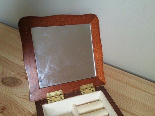 HOLZ GOBELIN TOP SCHMUCK SCHMUCKKÄSTCHEN Nadelspitze Stickerei Floral + Spiegel - Bild 9 von 12
