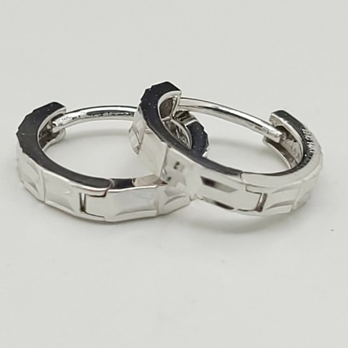 New EHC 14k 585 White Gold Small Hammered 12' mm Hoop Huggie Earrings - Picture 5 of 12