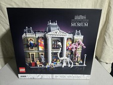 LEGO Icons: Natural History Museum (10326)