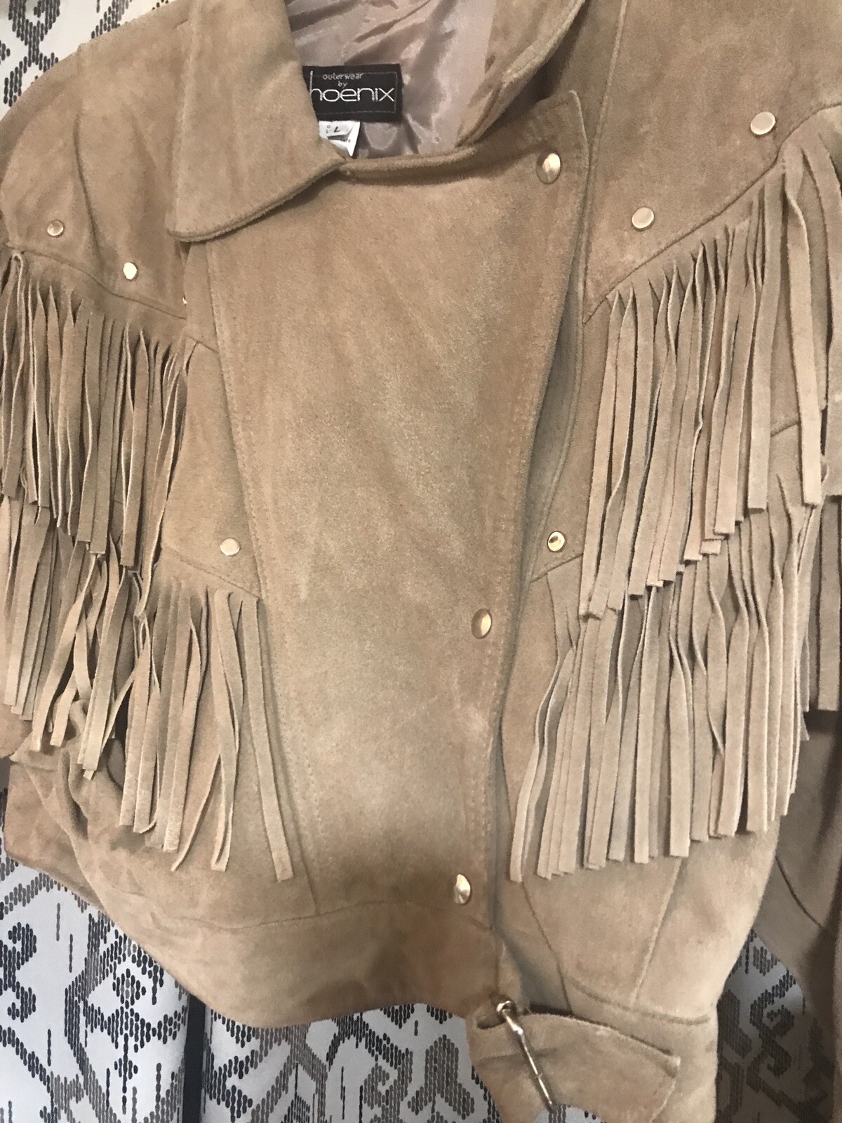 Picture 2 of 17