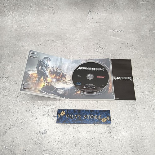 METAL GEAR RISING REVENGEANCE Edizione Limitata Gioco Playstation 3 Giappone Azione - Foto 5 di 19