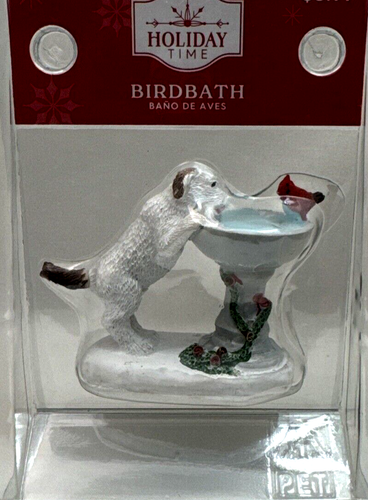Estatuilla decorativa de perro baño de pájaros pueblo de Navidad 2024 **NUEVA EN CAJA** - Imagen 3 de 6